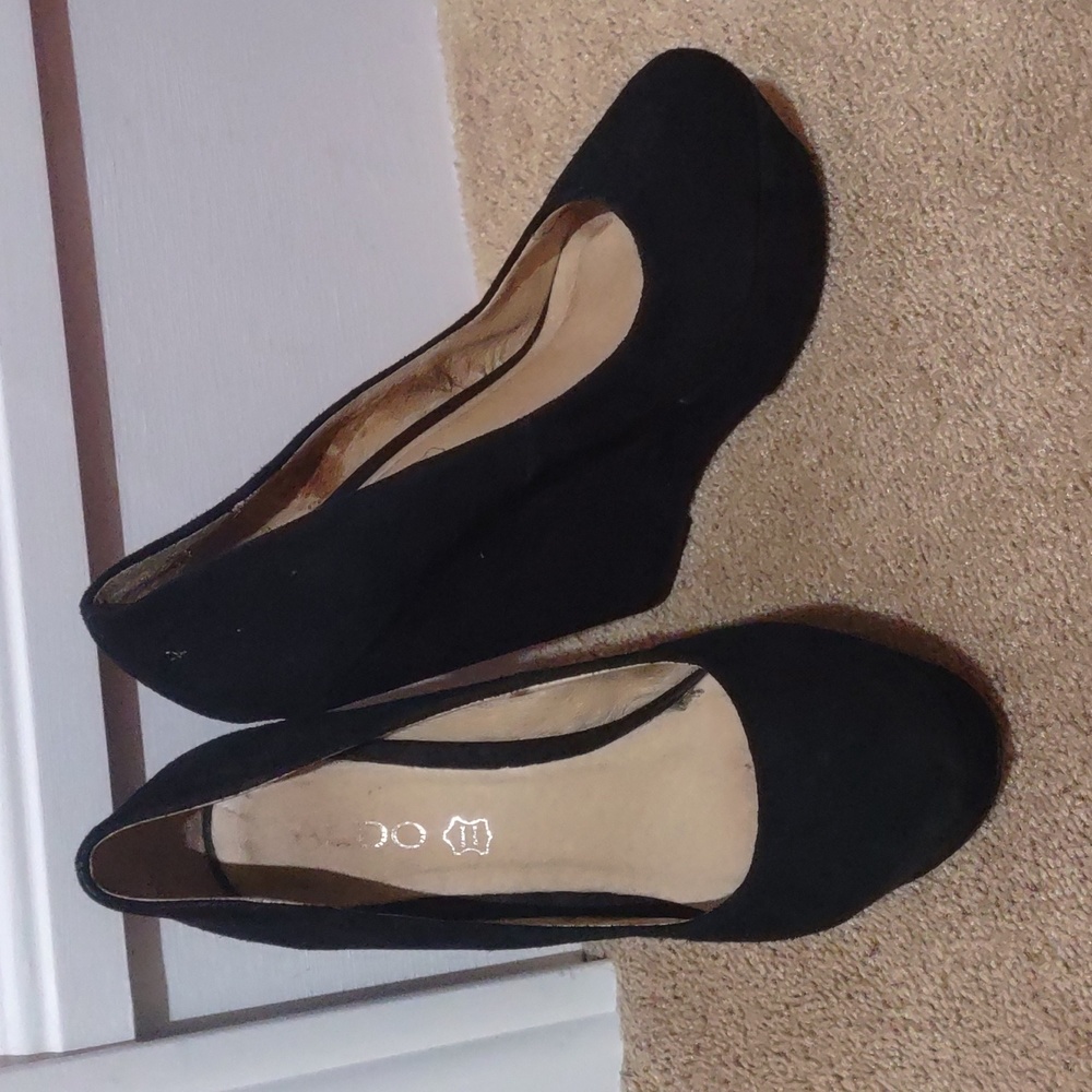 Aldo size 6, 6 inch black suede wedge heels